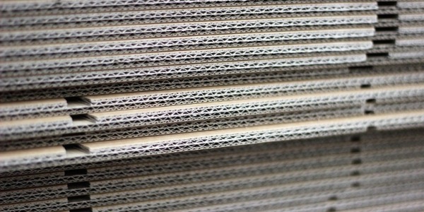 Jakie kartony wybrać do ciężkich rzeczy? Poradnik przed zakupem